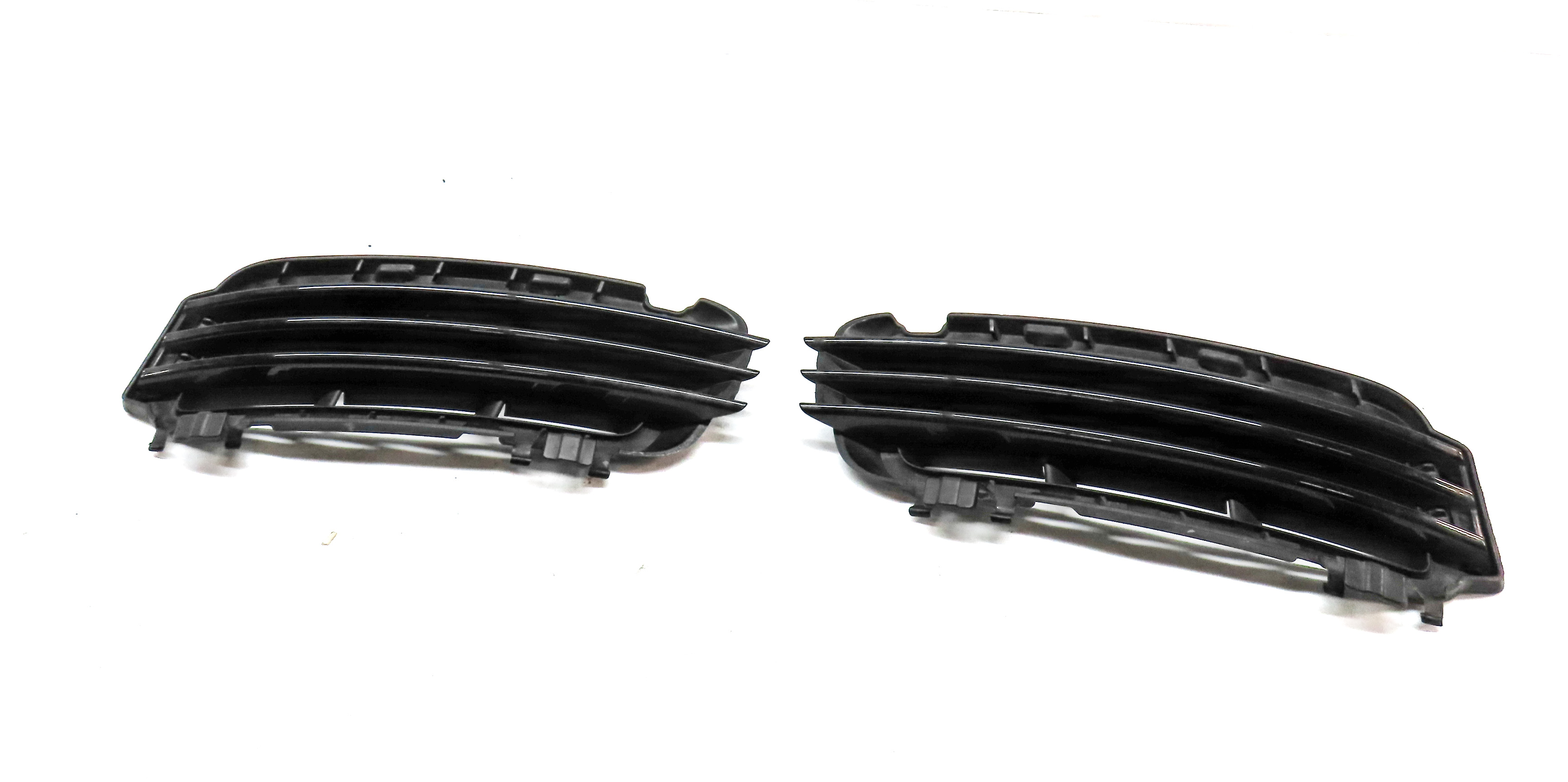 2016 LAND RANGE ROVER (L405) FRONT LEFT & RIGHT BUMPER GRILLE END SET/2 — exact item pictured